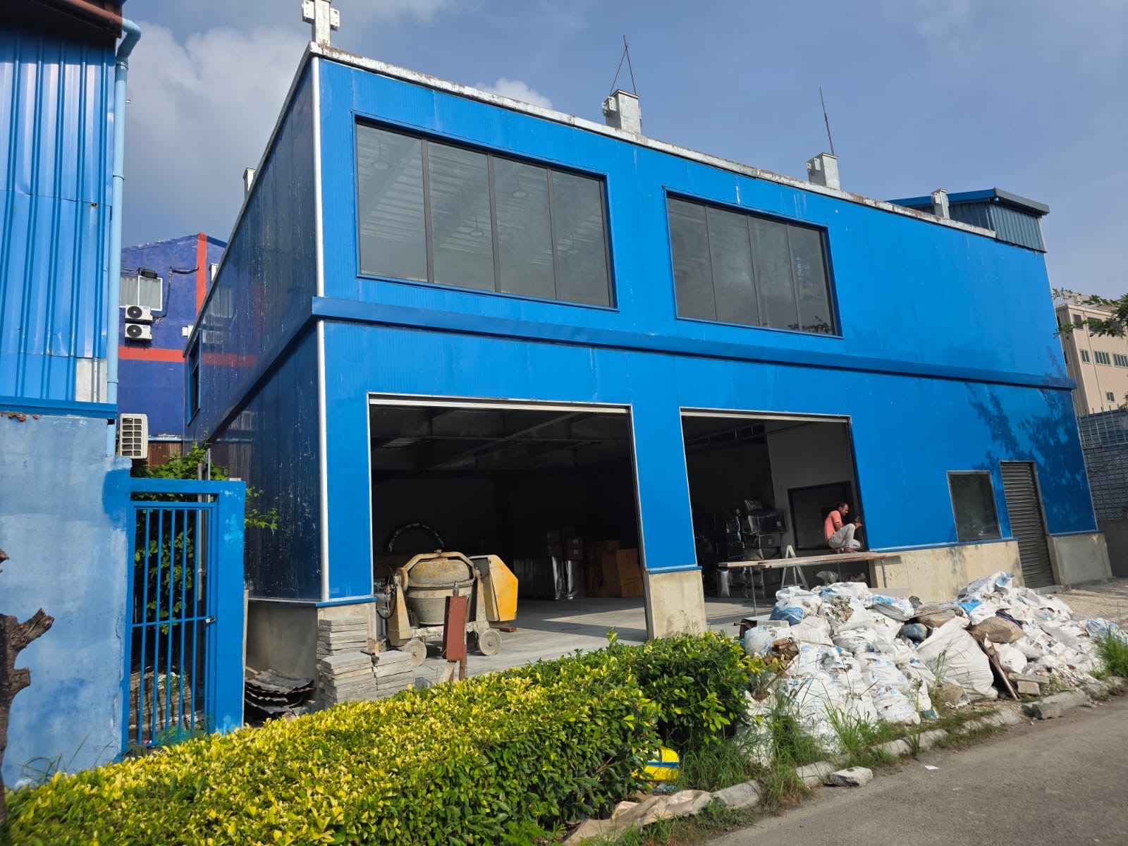 Steel Warehouse — Hulhumalé Lot 10300 — view 5