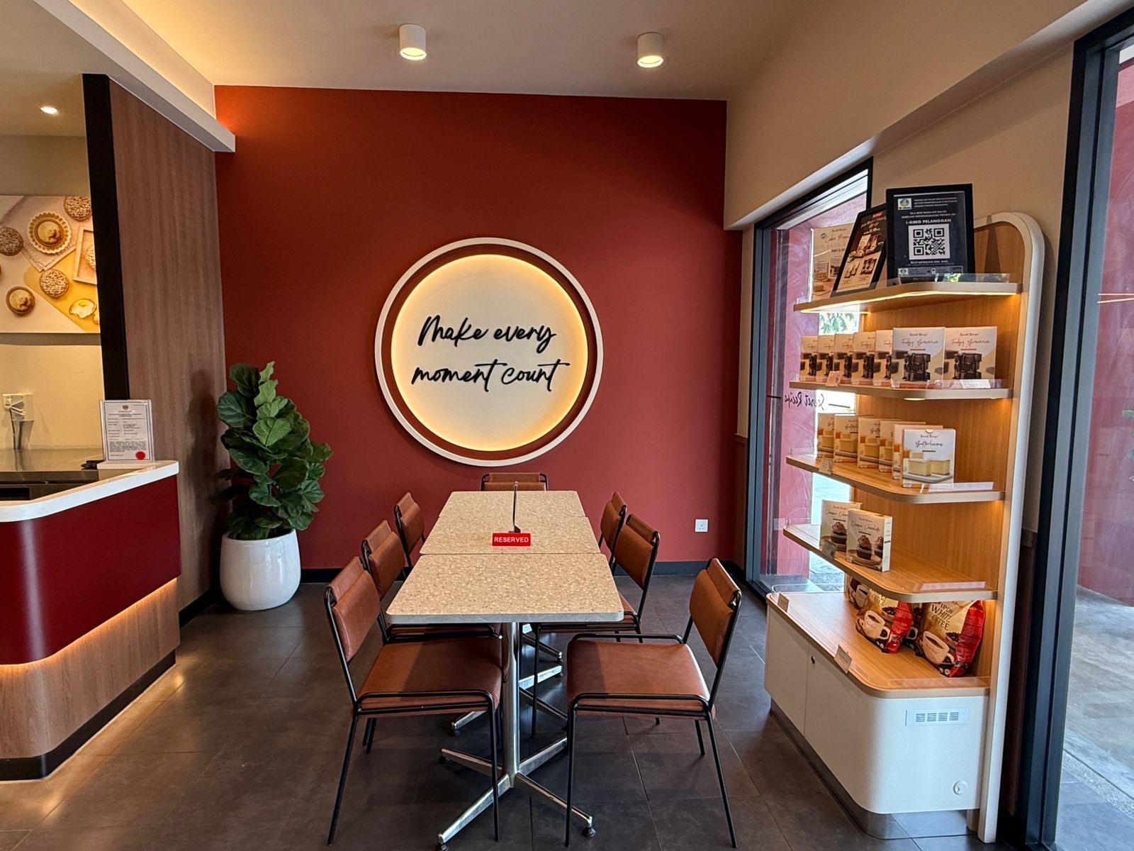 Secret Recipe — Interior Finishing — view 2